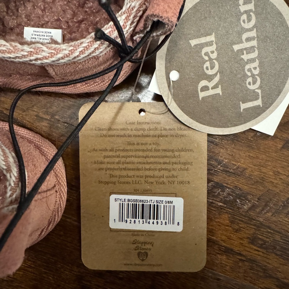 NWT BearPaw Soft Pink Moccasins for Baby Girl - Picture 3 of 4